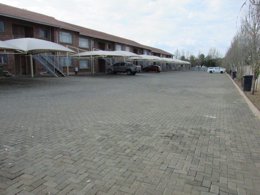 2 Bedroom Property for Sale in Pellissier Free State